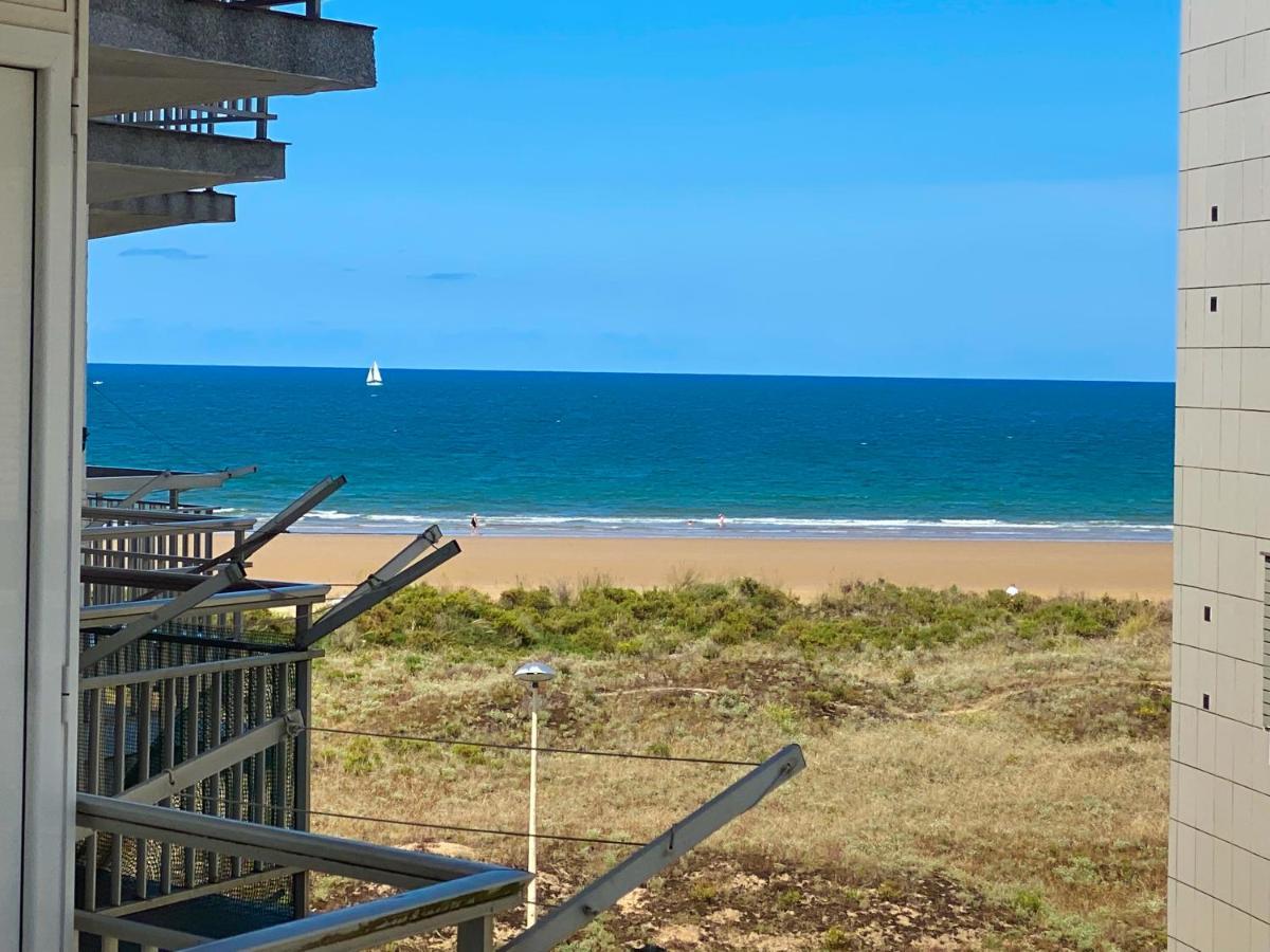Piso Primera Linea De Playa Laredo Eksteriør bilde